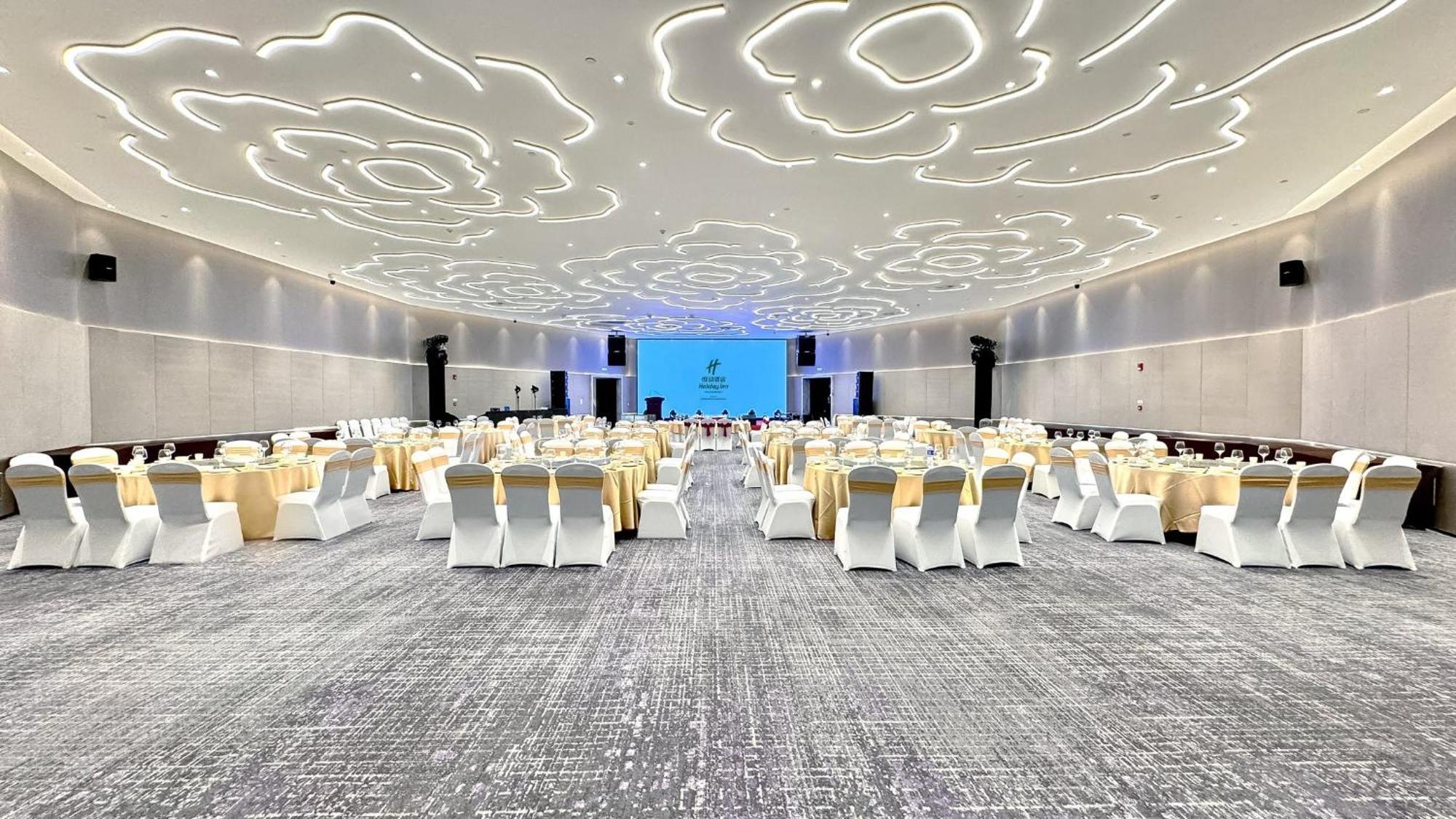 Holiday Inn Zhengzhou Zhongzhou By Ihg Exterior foto